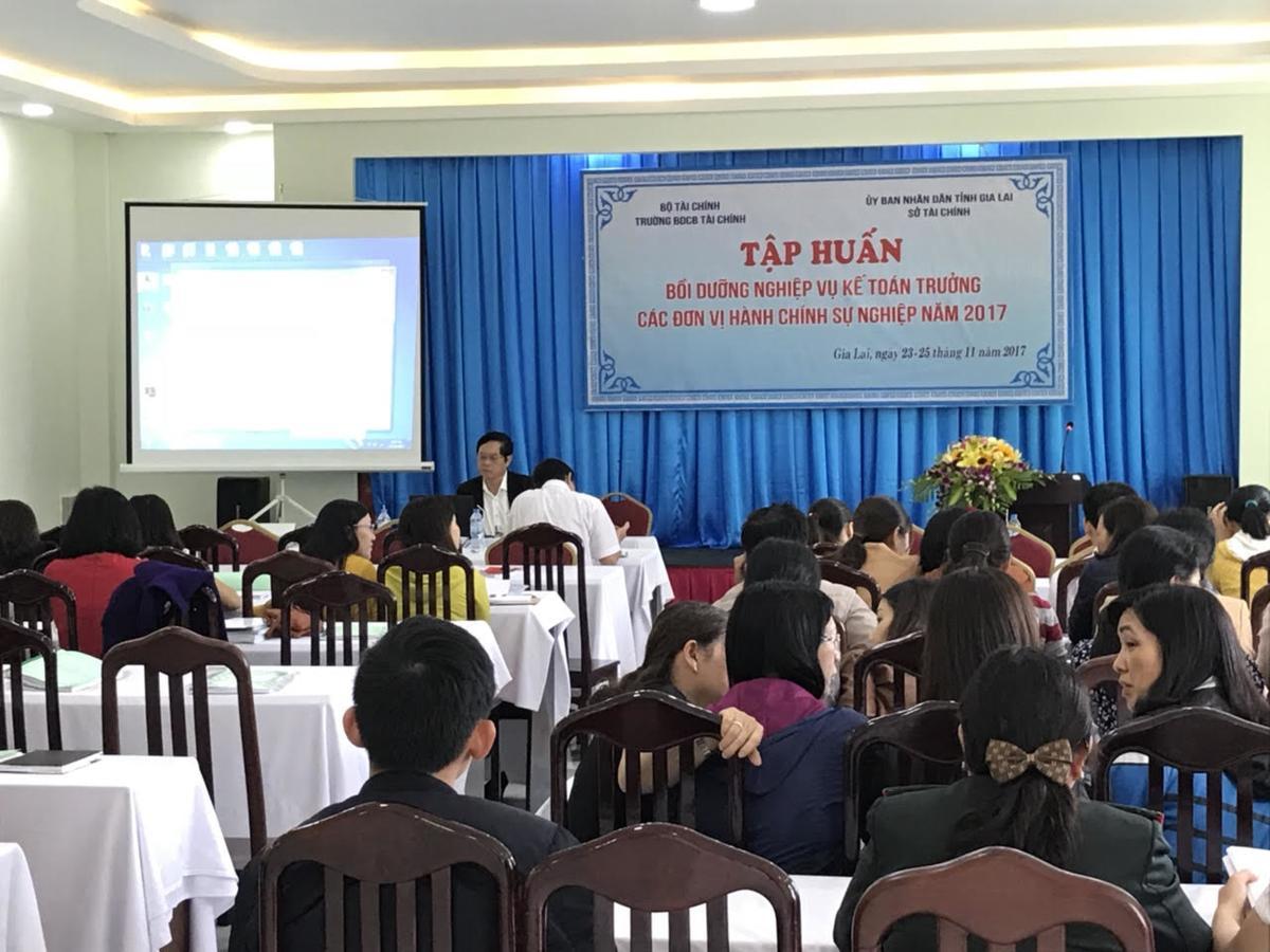 Cong Doan Gia Lai Hotel Pleiku Kültér fotó